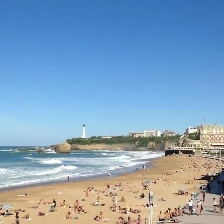 Henri Iv 202 : Vacances A 150m Des Plages ביאריץ